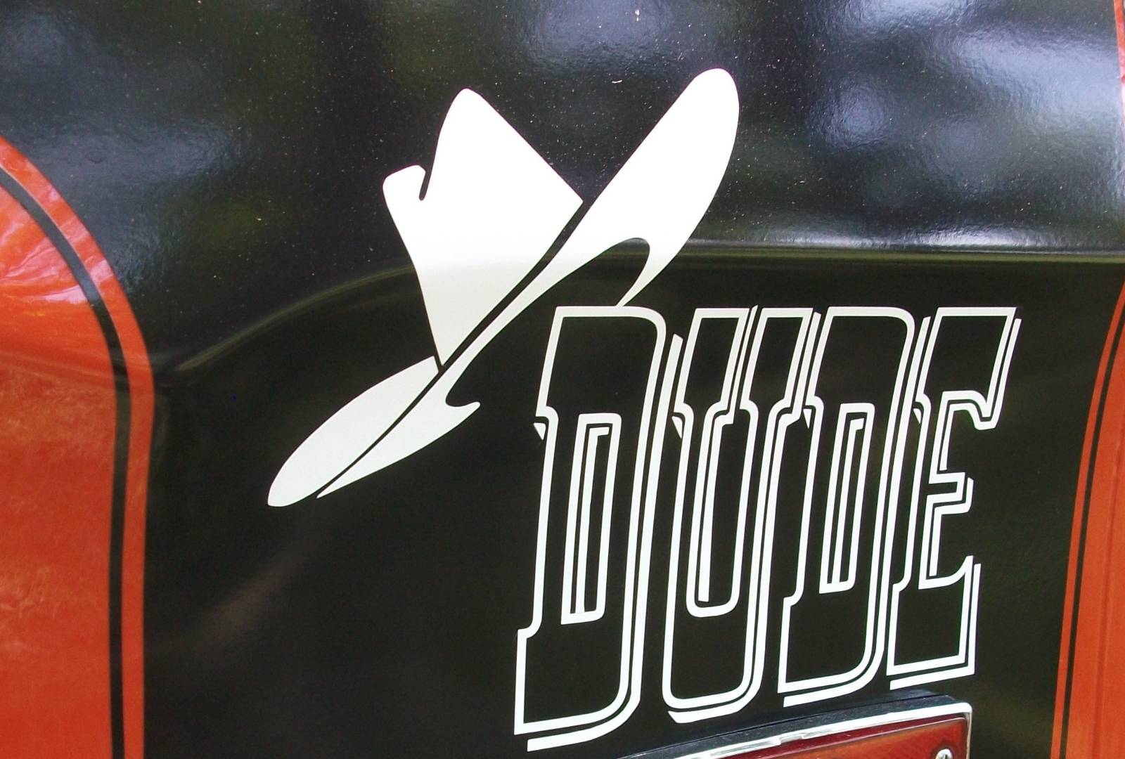 Dodge D100 Dude: The Rare Special-Edition Pickup Truck of the 1970s, image size:1600x1080