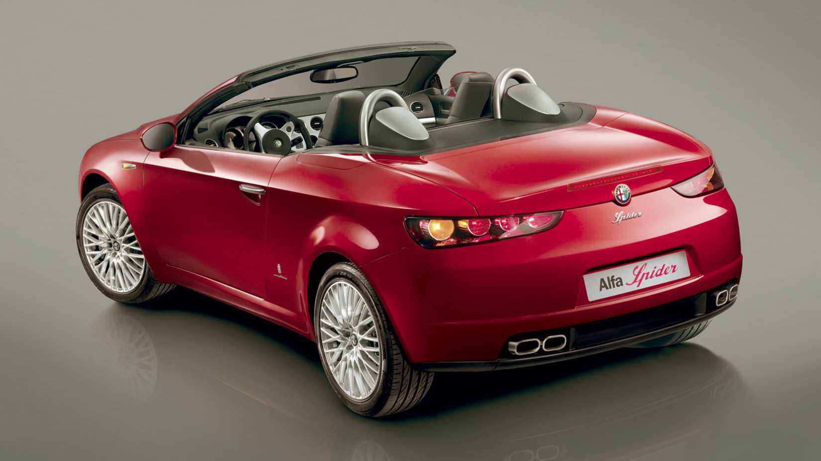 Alfa Romeo Built A Gorgeous Turbocharged Five-Cylinder Spider, But There  Was A Huge Problem