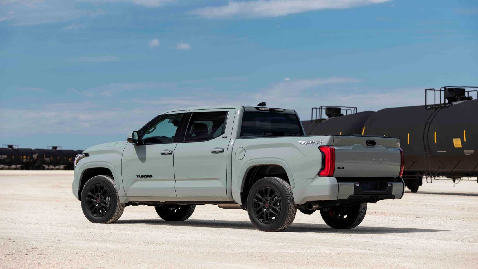 2022 Toyota Tundra SR5