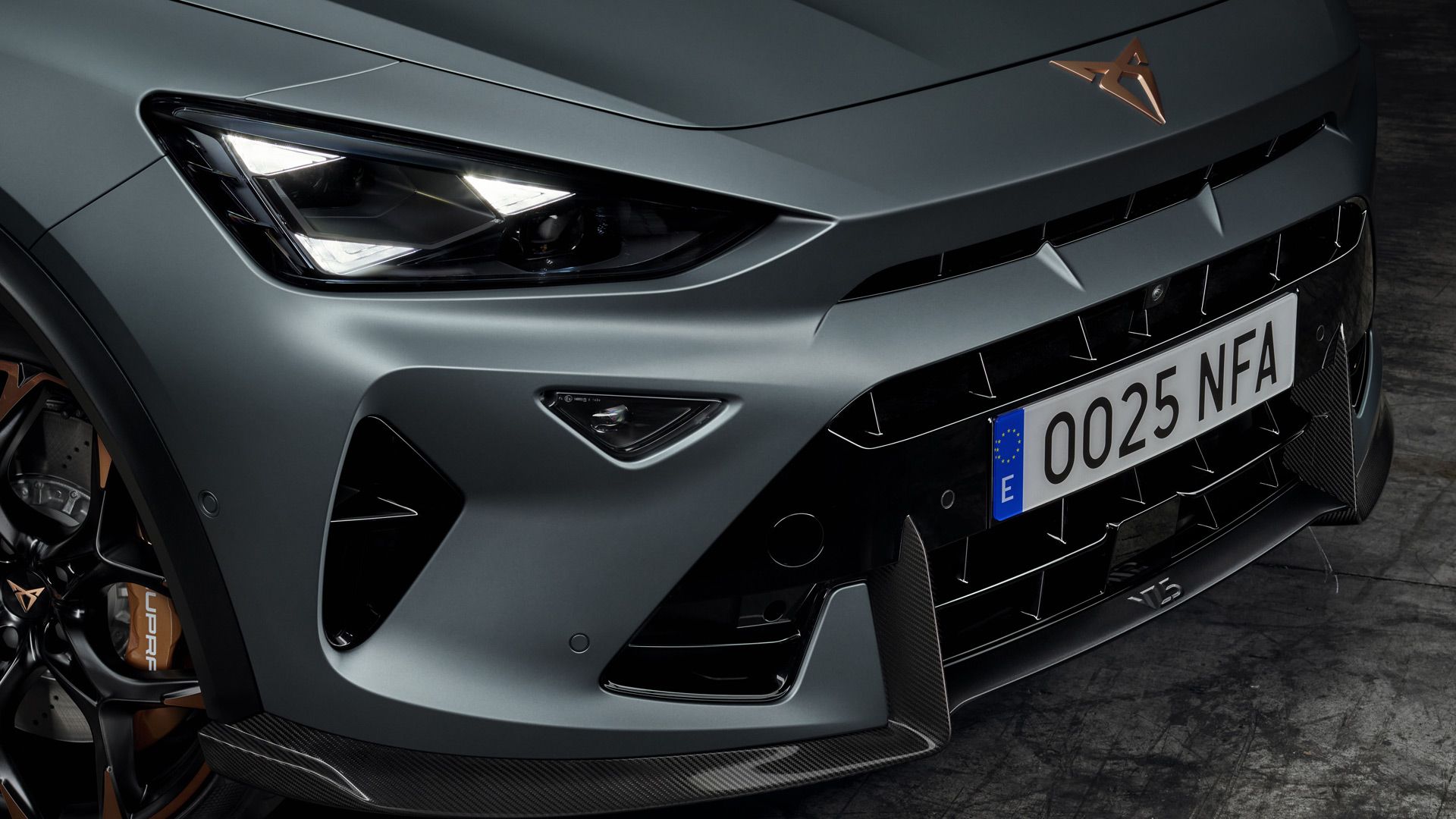 2026 Cupra Formentor VZ5 Debuts: 385 HP From Audi Turbo 5-Cylinder Engine