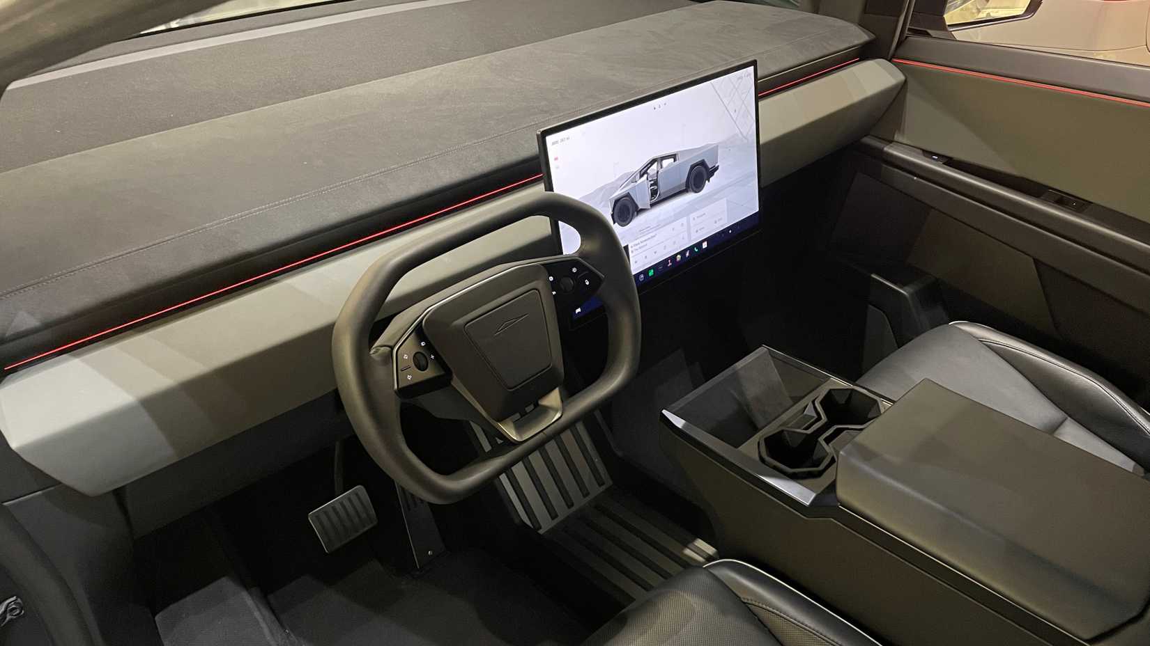 2025-tesla-cybertruck-img-6450
