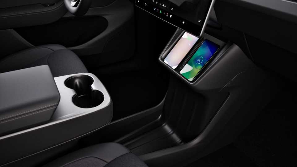 2026 Tesla Model Y Pricing, Photos & Specs