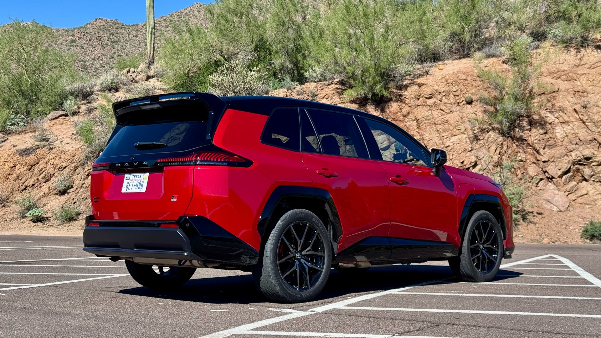 Here's How The New Mazda CX-5 And Toyota RAV4 Compare To One Another