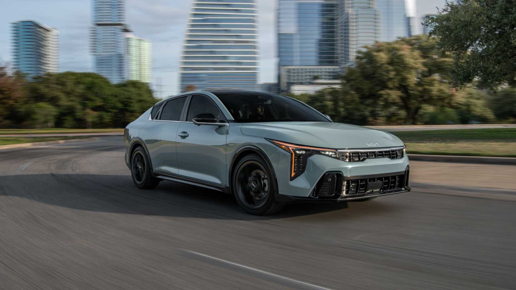 2025 Kia K4 GT-Line front quarter driving