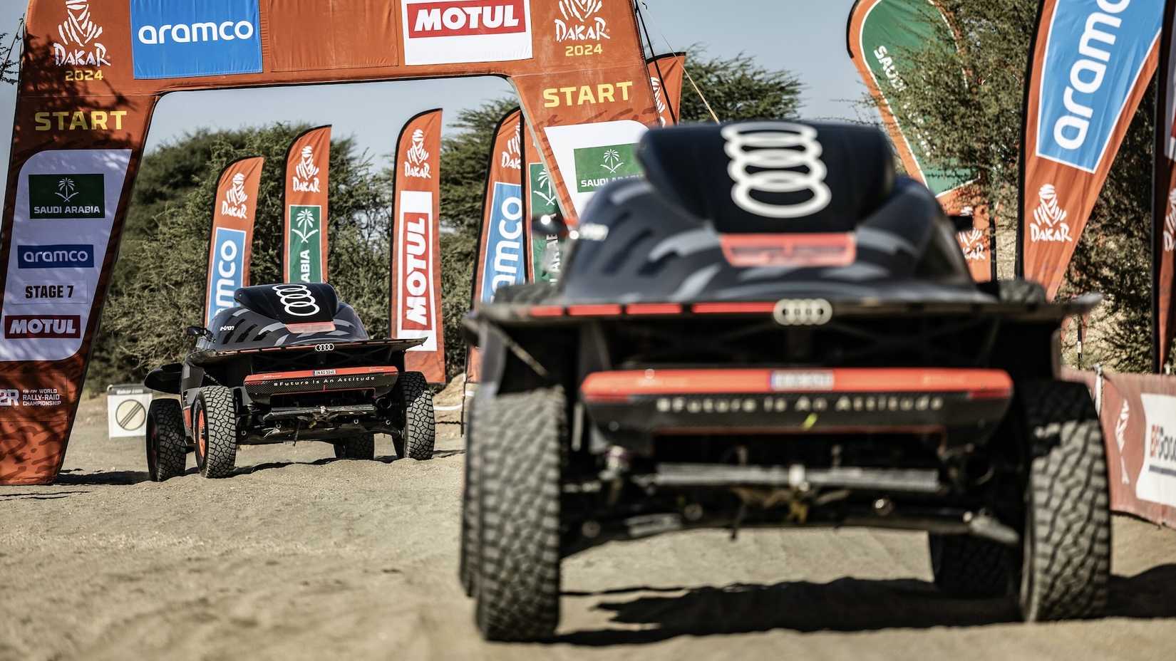 Audi RS Q e-tron straga, početak utrke