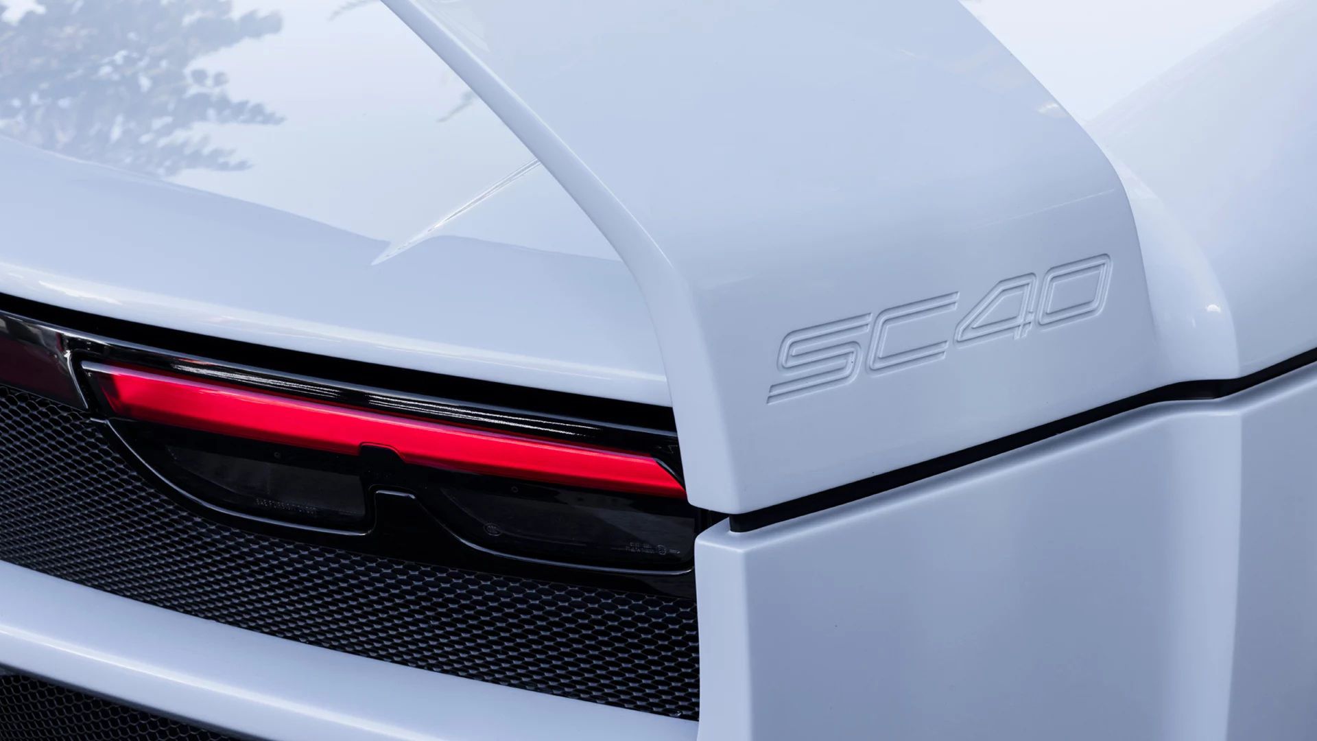 The Ferrari SC40 Is A One-Off Special Tribute To The F40 Supercar