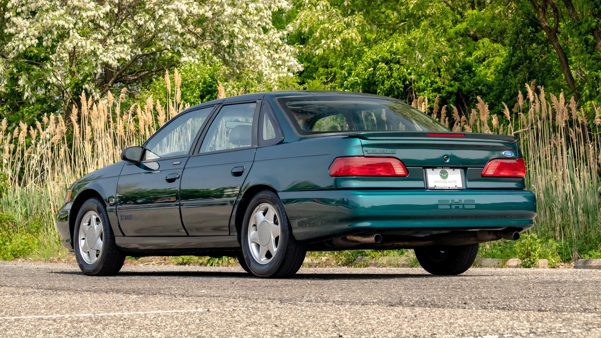 10 Performance Cars From The 1990s No One Remembers