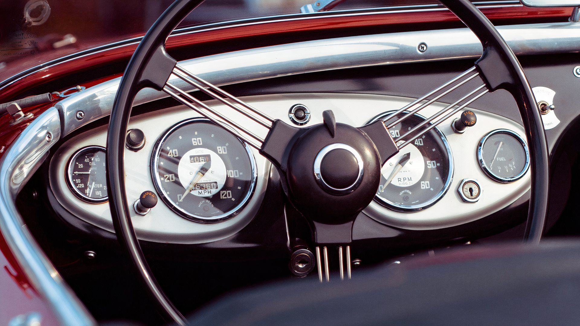 The Oldsmobile Curved Dash Was The First Car To Have A Speedometer