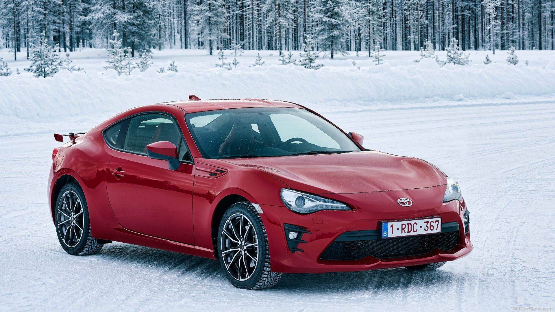 GR86 vs. GT86: Toyota Sports Cars Compared