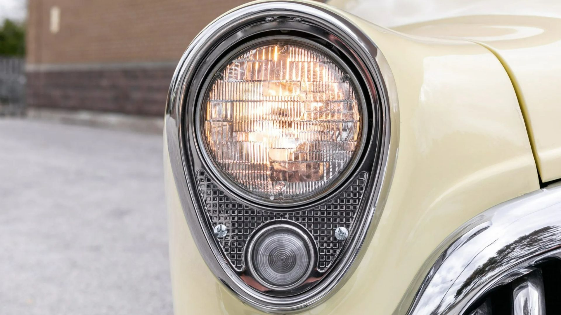 1953 buick skylark front front_close_up