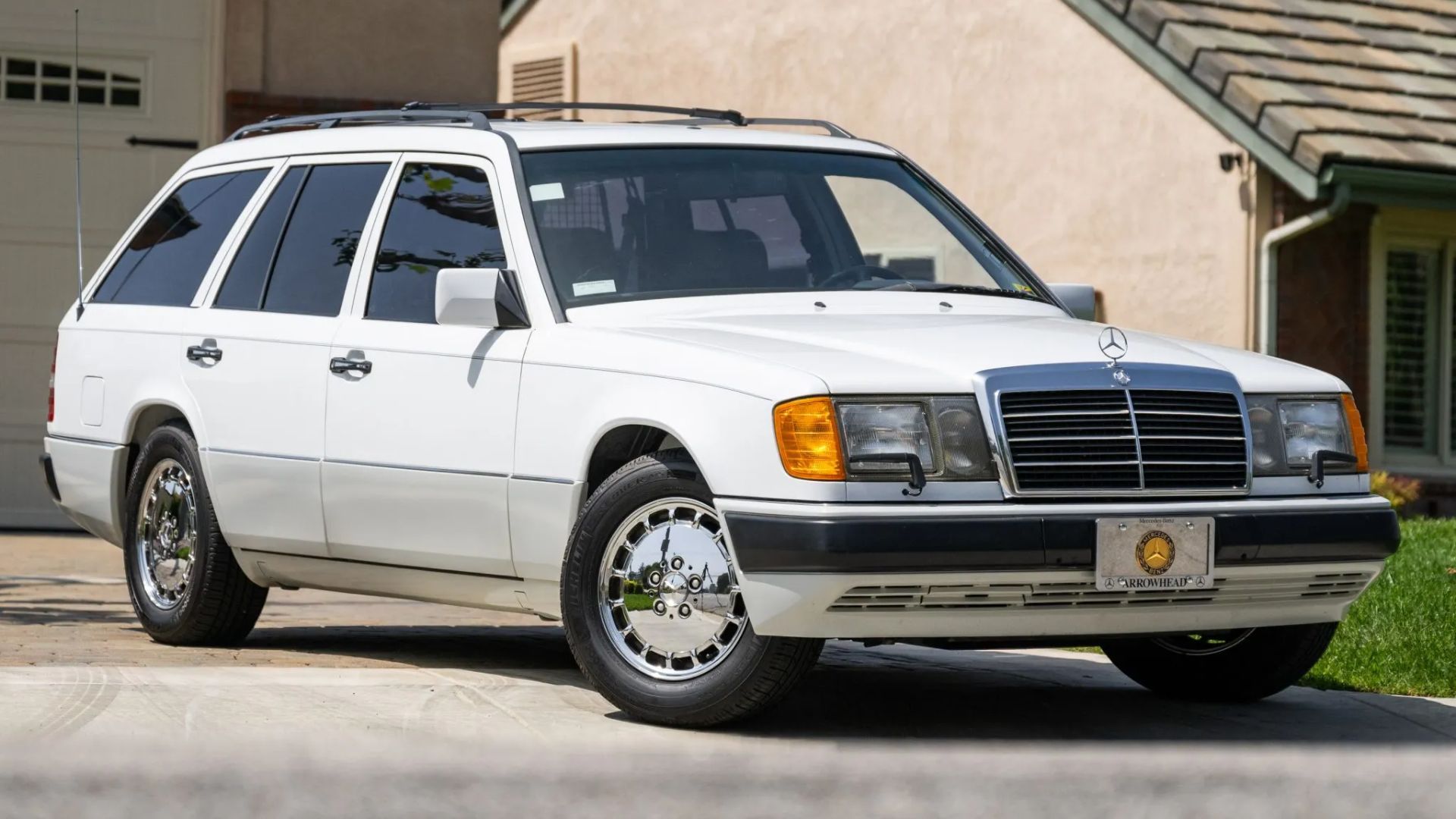 The Mercedes-Benz M104 Inline-Six Engine Is The German Answer To