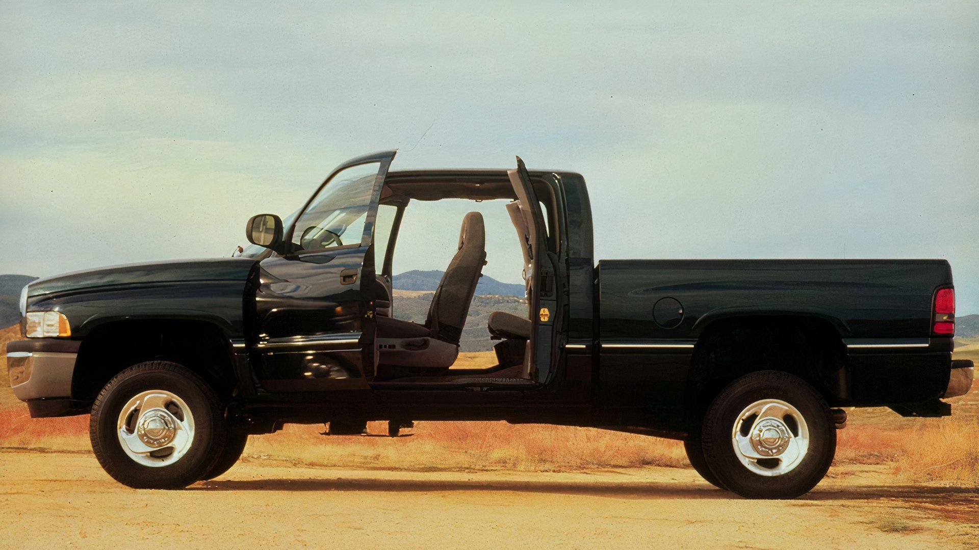 Dodge Introduced The Perfect Daily Driver Truck Nearly 30 years Ago