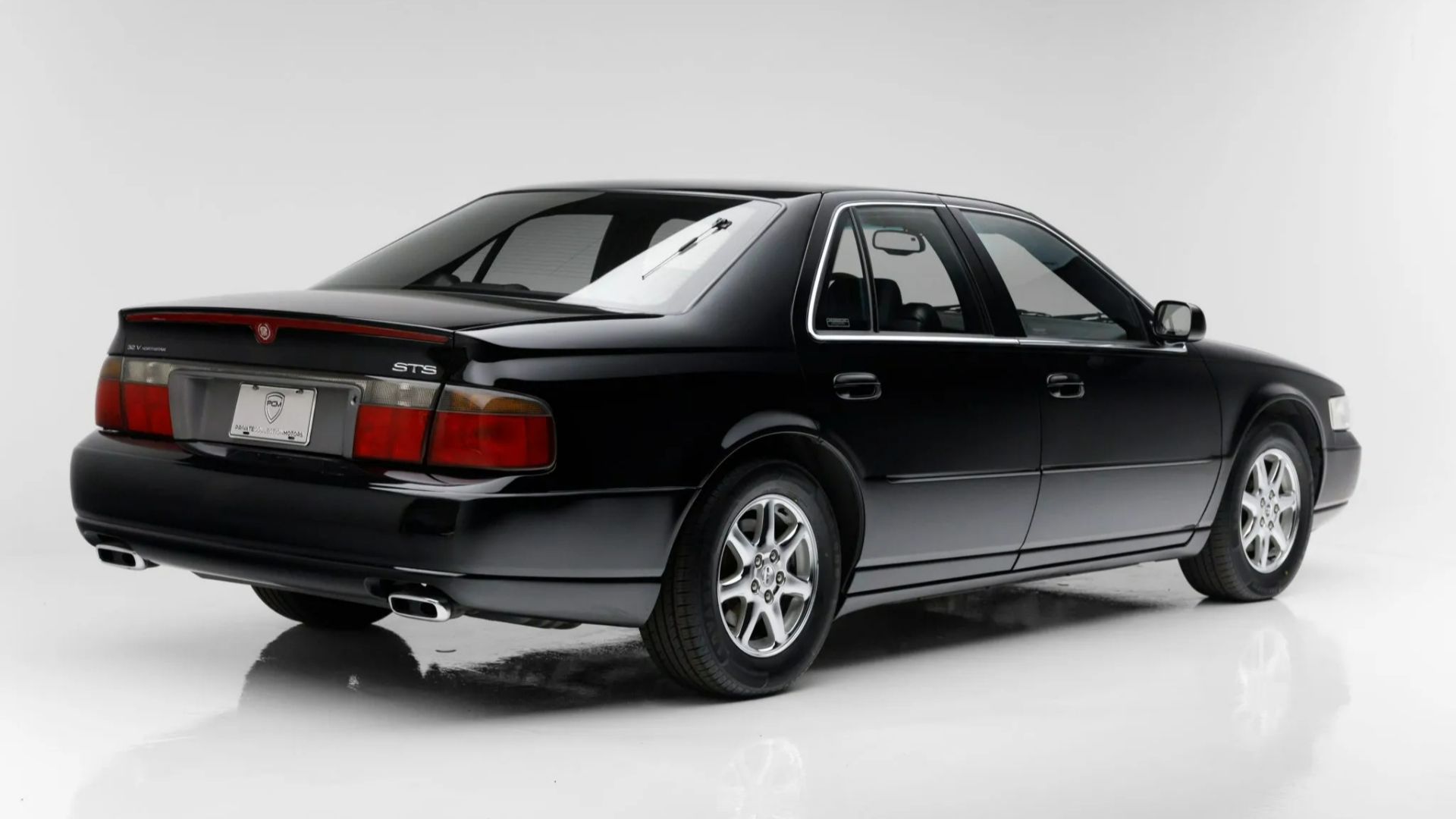 The Cadillac STS Was A Luxury Sedan Hides A Muscle Car V8
