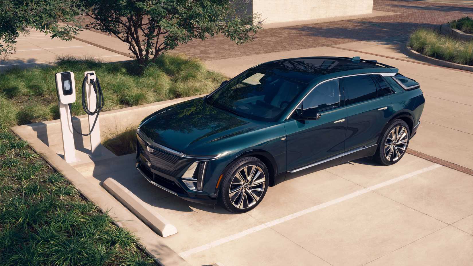 2025 Cadillac Lyriq