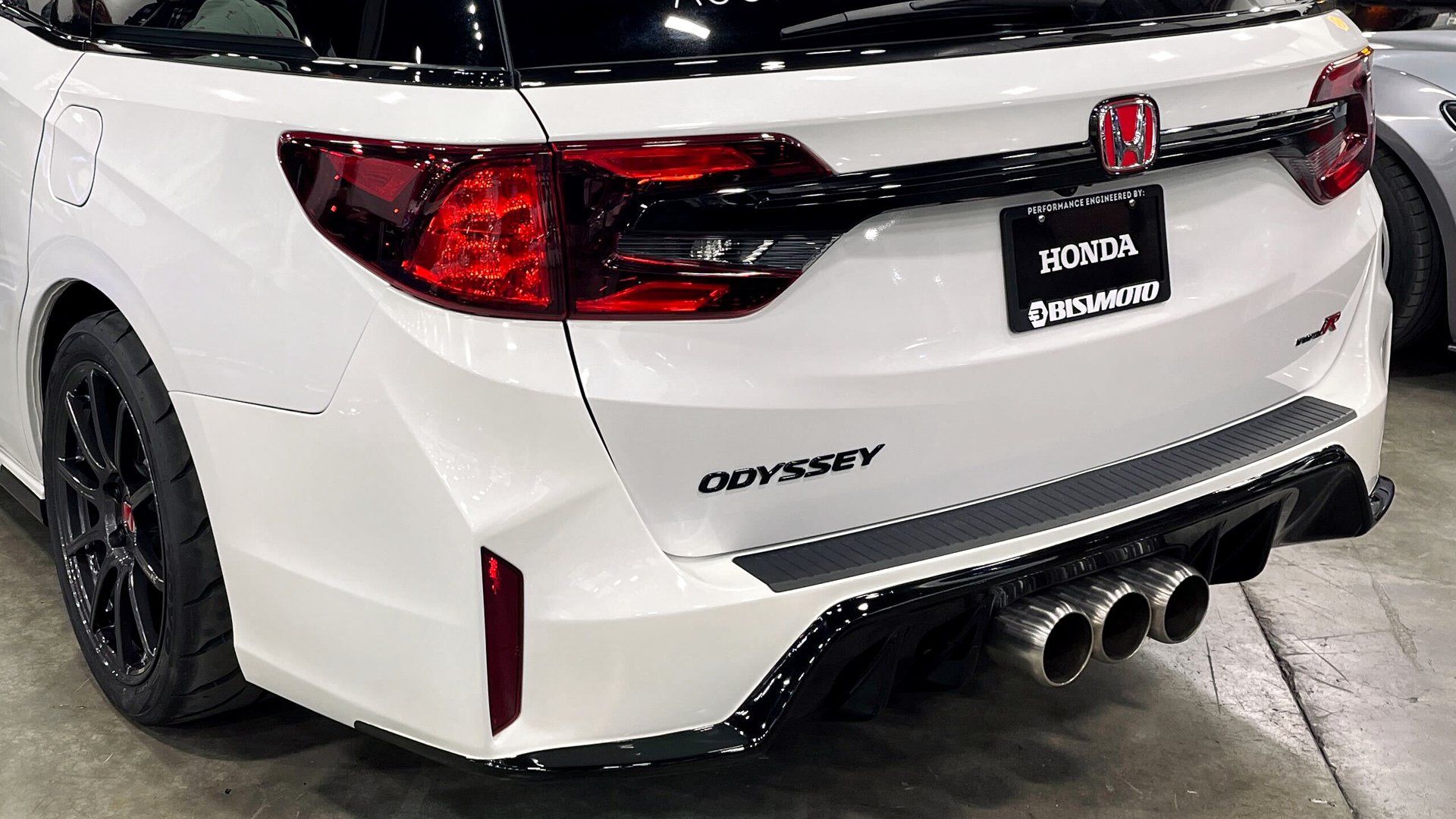 Honda Odyssey Type R SEMA Build Has 550 Horsepower And A Manual Transmission