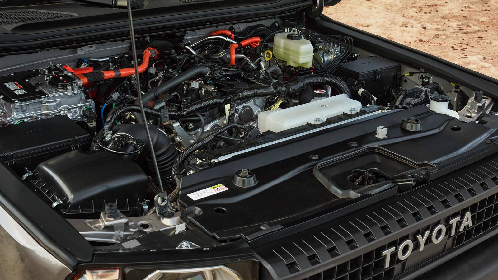 Top 10 Automakers Committed to Gas Engines in 2026