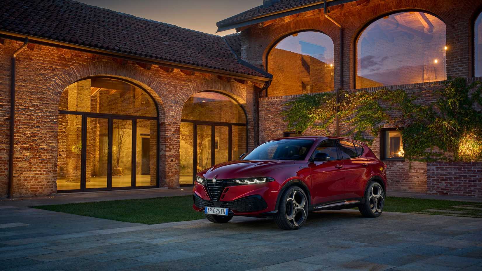 2026 Alfa Romeo Tonale Is Returning To America, Refresh And All