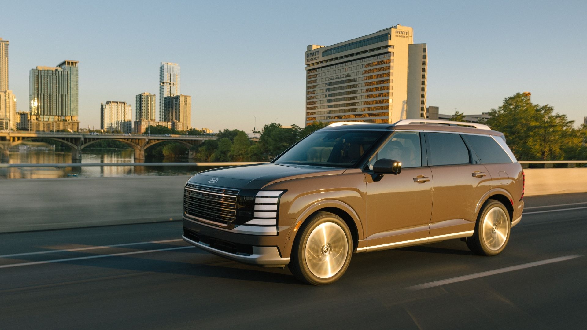 Anticipated exterior design of the 2026 Hyundai Palisade Hybrid, showcasing its modern and bold aesthetic.