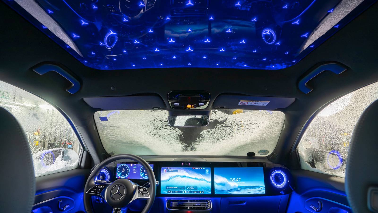 Here's Your First Look At The New Mercedes-Benz GLB-Class Interior