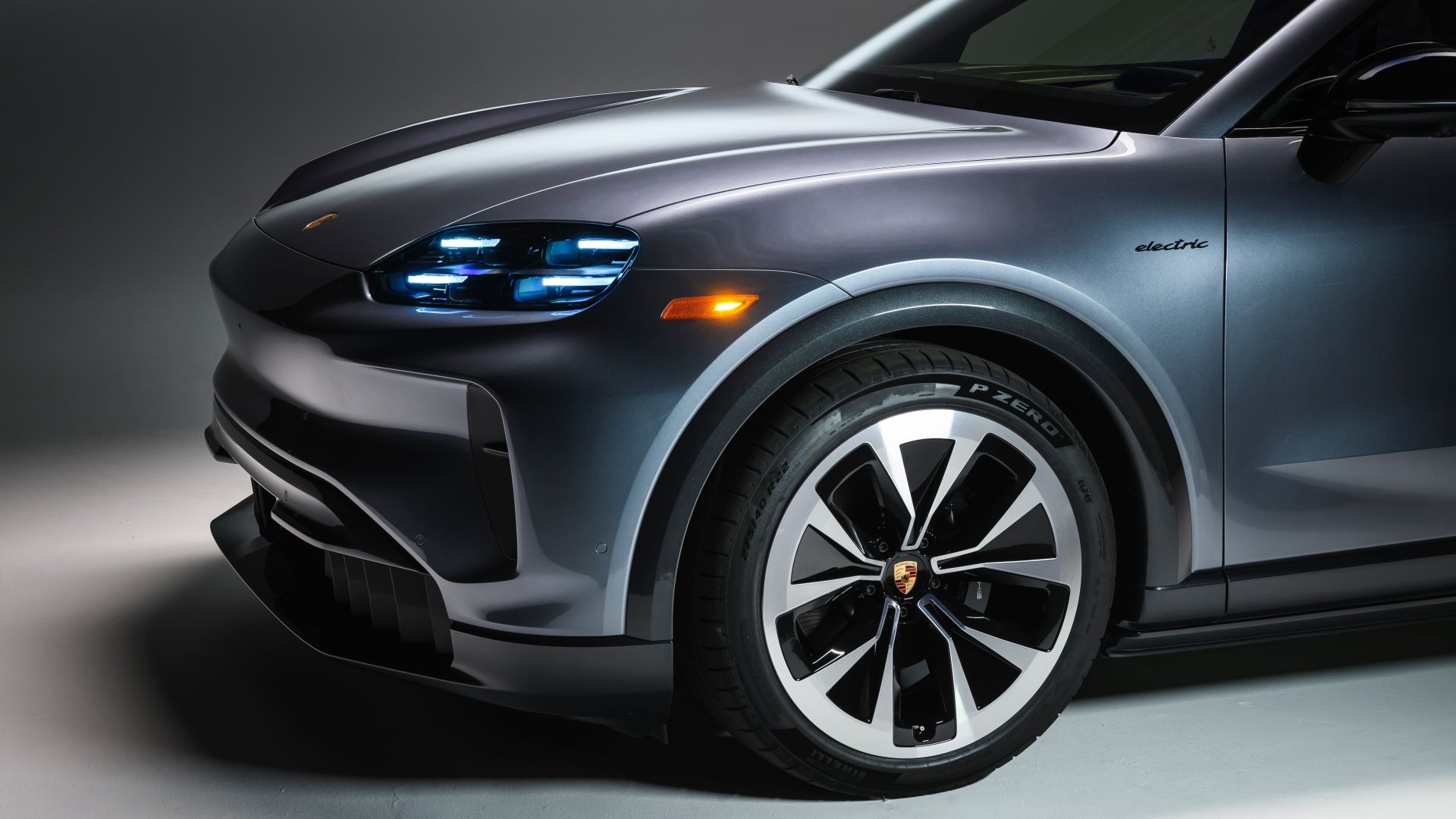 2026 Porsche Cayenne Electric Debuts With 1,139 HP And 400-KW Charging