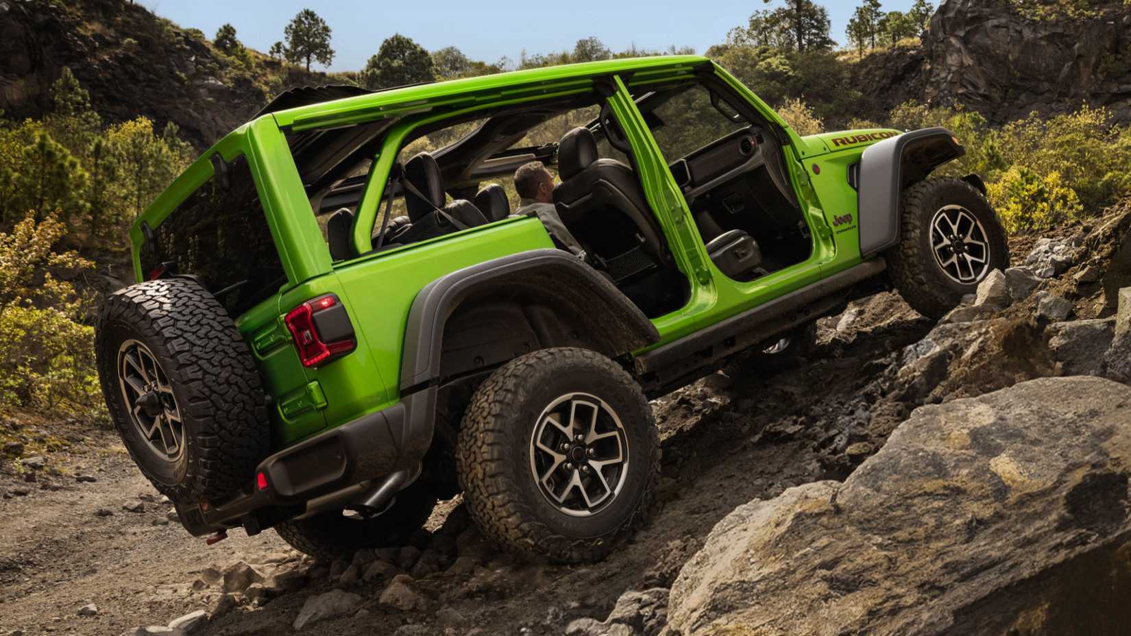 2026_Jeep_Wrangler_rock_crawl