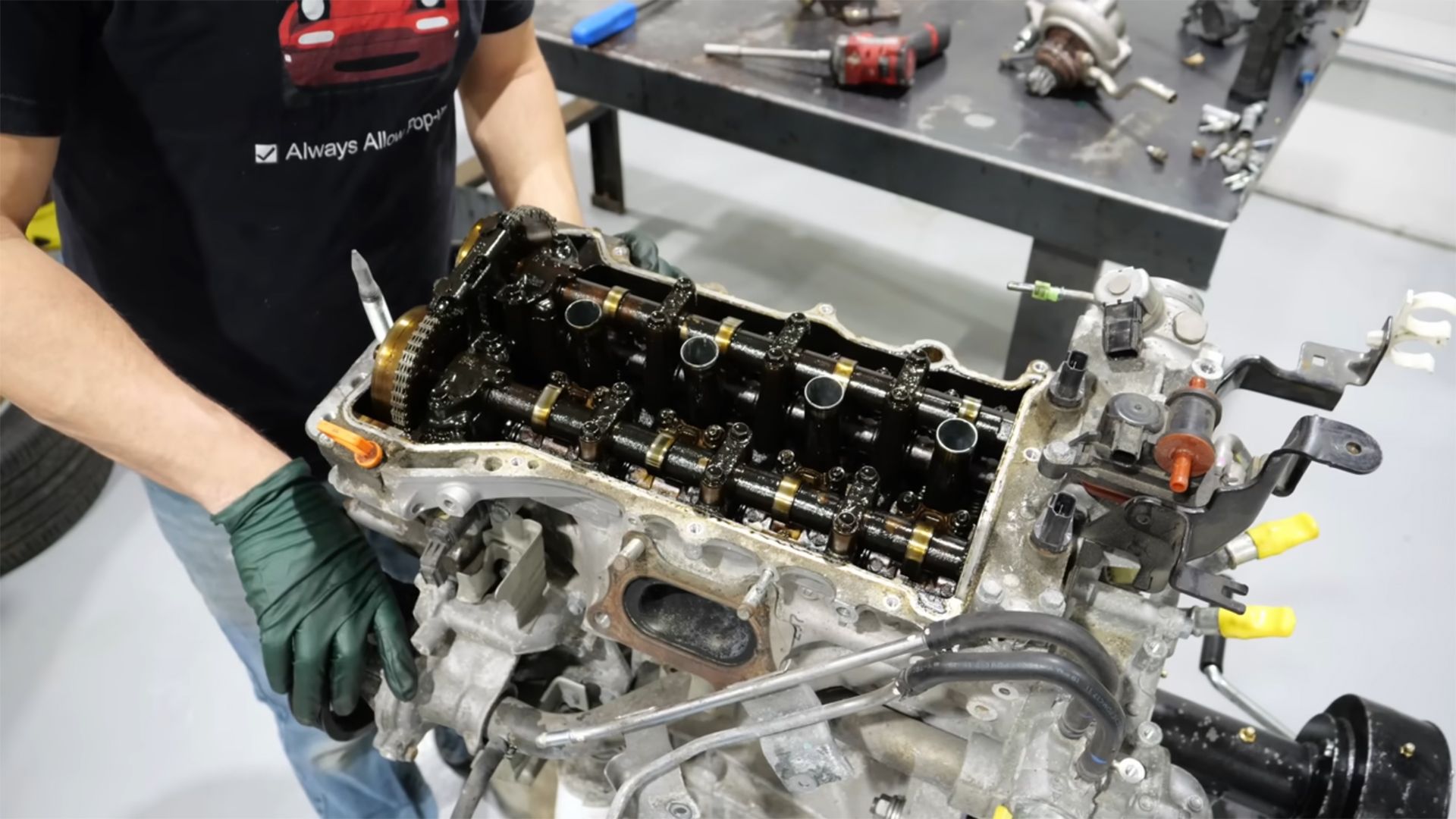 Honda 1.5-Liter Turbo Engine Teardown Shows What Happens If You Don't Change Your Oil