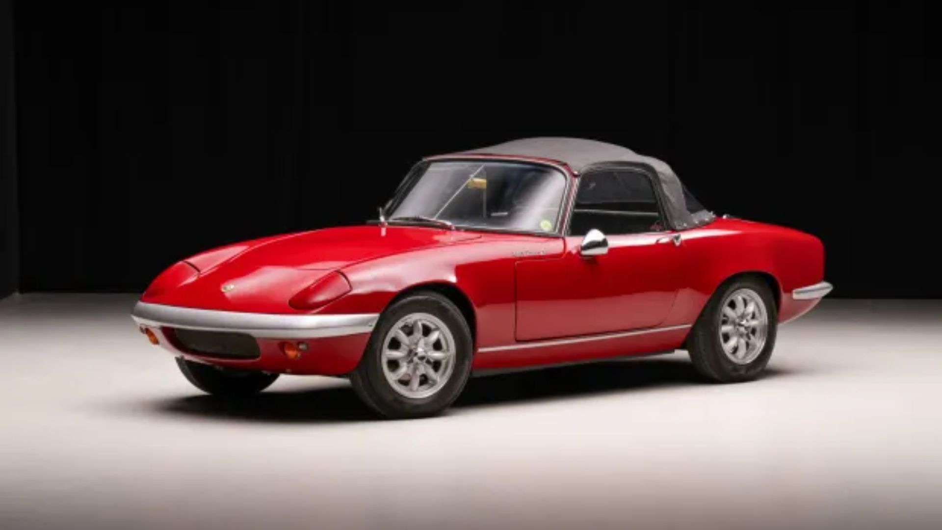 Lotus Elan: A Handling Legend and Bargain Buy in 2025