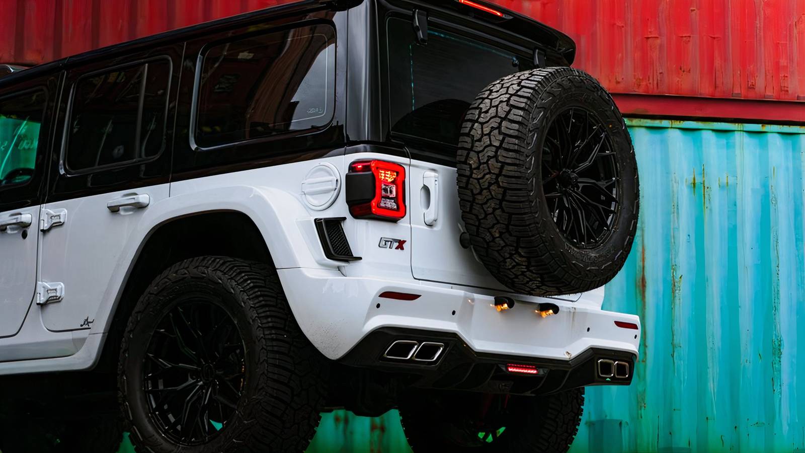 Stradale Modena Turns Jeeps Into Italian Super SUVs