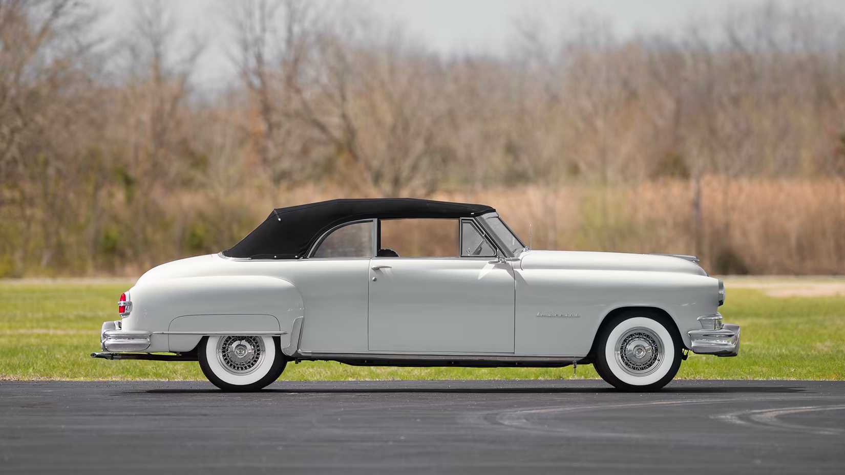 1951_chrysler_imperial_side1