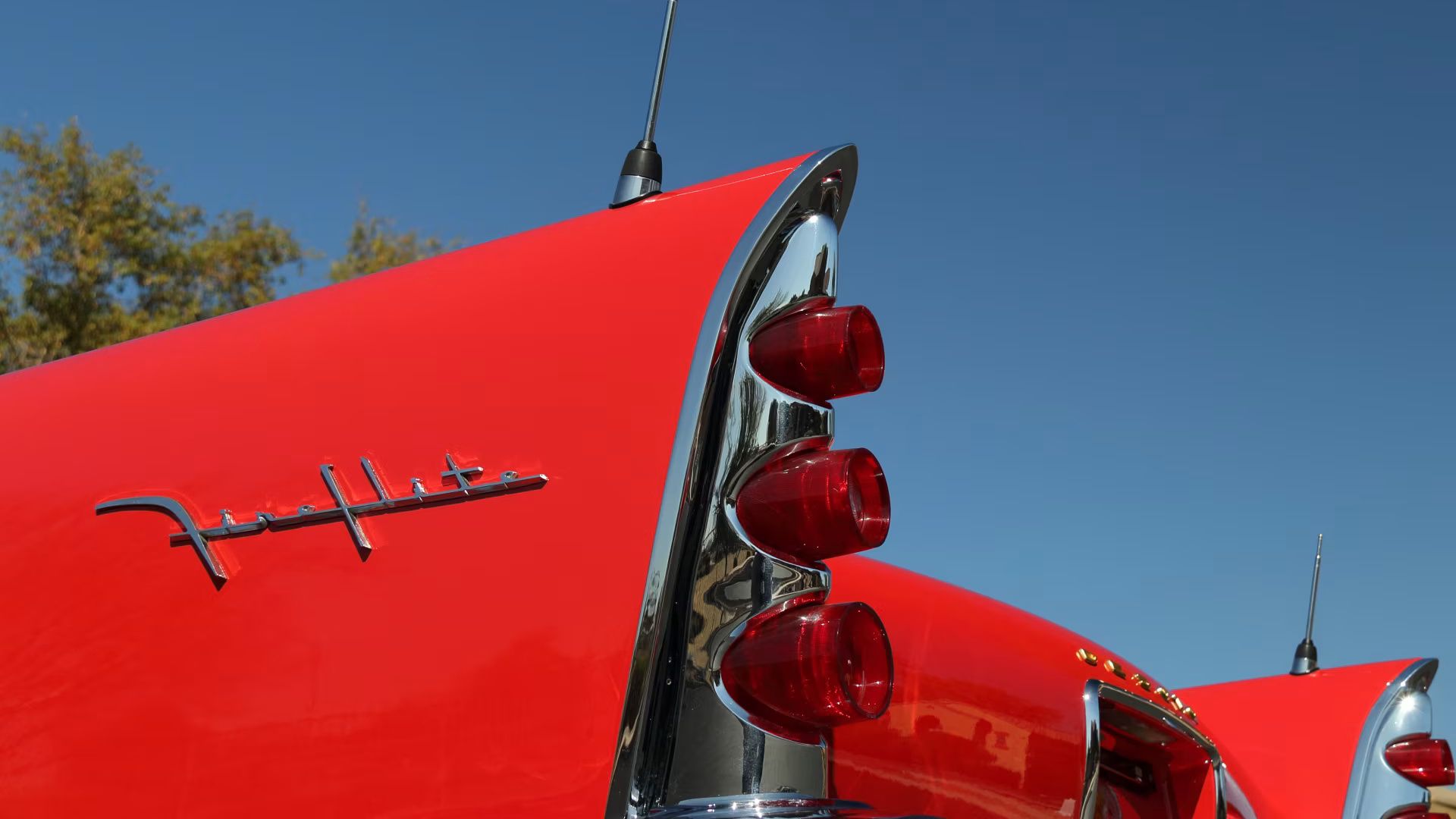 1957_desoto_fireflite_rear_close_up-1