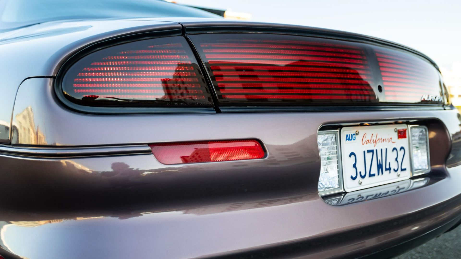 The Oldsmobile Aurora Flagship Sedan Tried To Save The Brand From