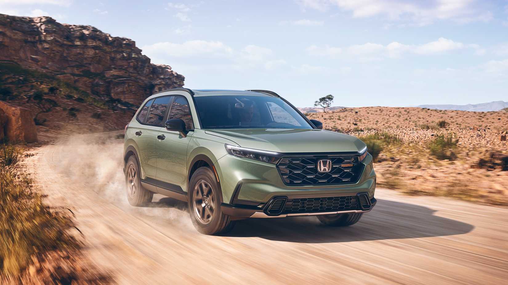Honda's CR-V Just Outsold The RAV4 By 72,000 Units, But Toyota Handed ...