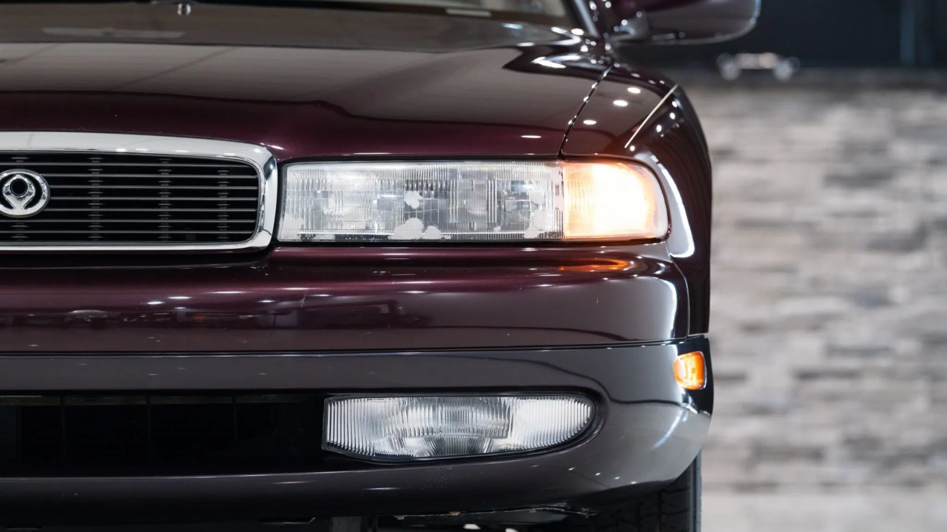 Mazda 929: The Overlooked Luxury Sedan of the 1990s