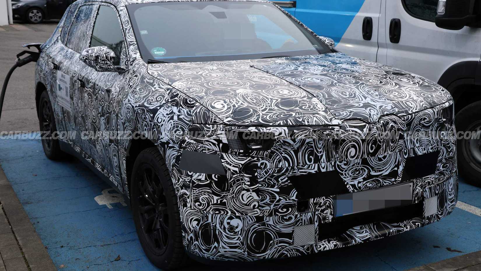 BMW iX1 Prototype (6)