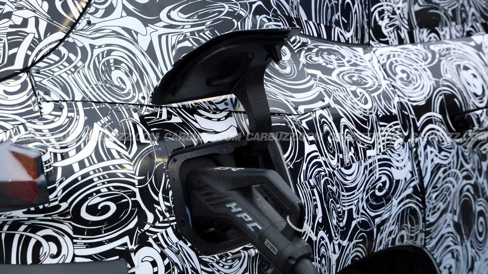 BMW iX1 Prototype (9)