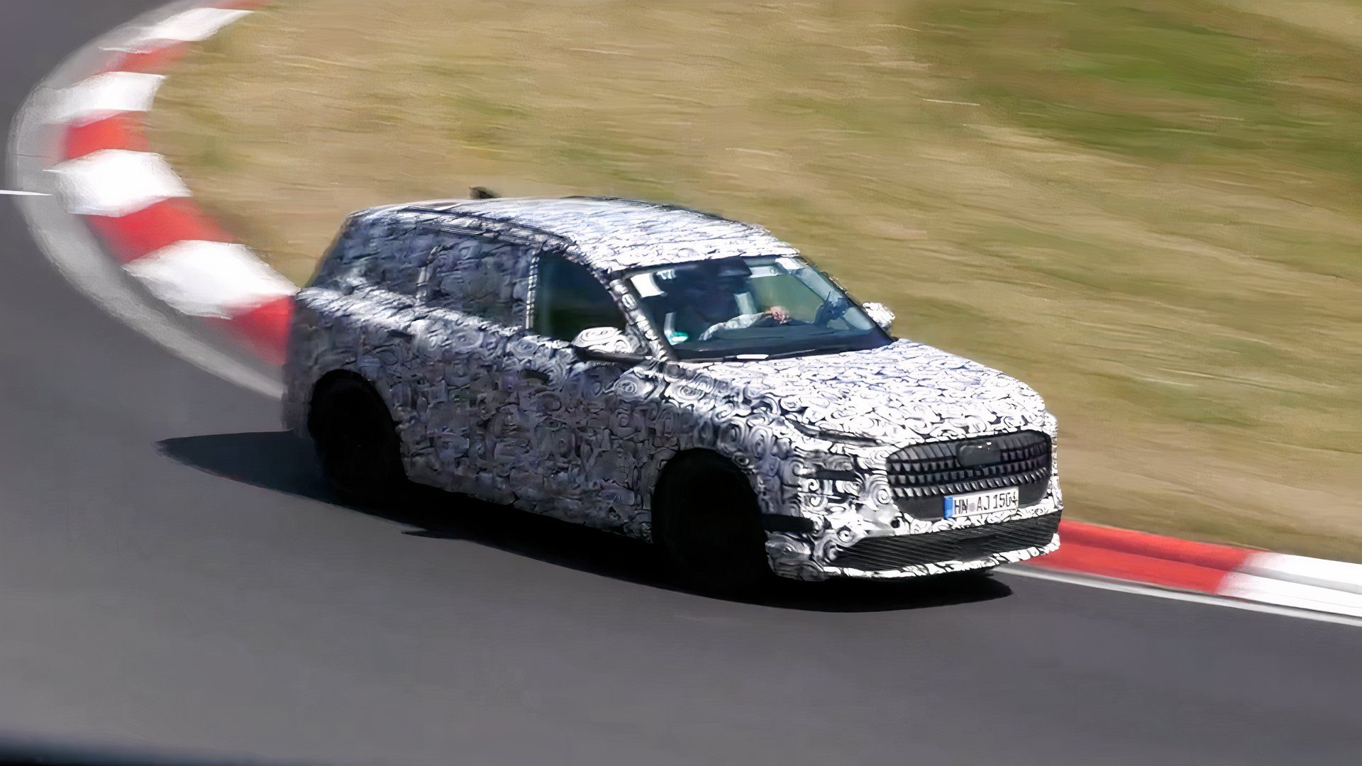 Spy Shots Of The 2026 Audi Q7 Surface From The Nürburgring