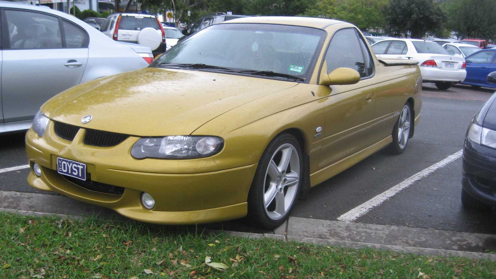 VU Holden Commodore Ute: Australia's V8-Powered Performance Icon