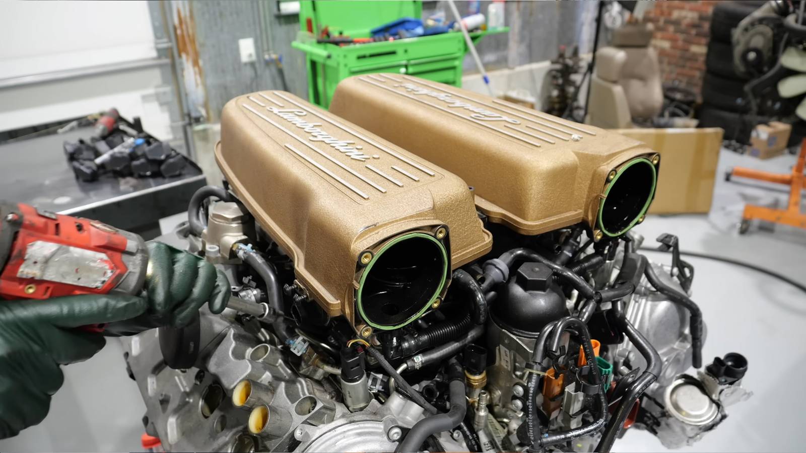 This Lamborghini V10 Engine Teardown Shows Catastrophic Damage Everywhere