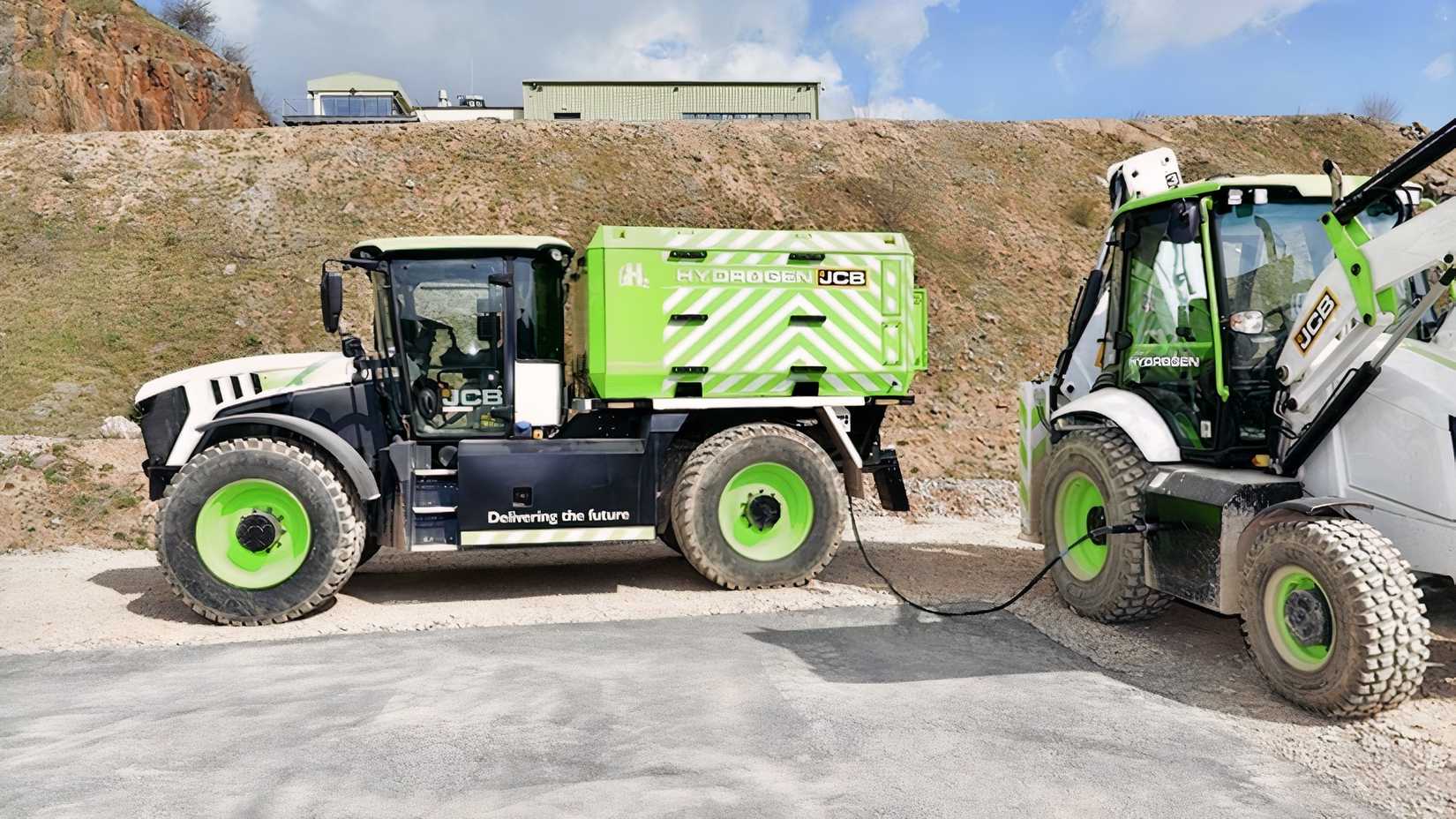 JCB hydrogen refueling unit, side