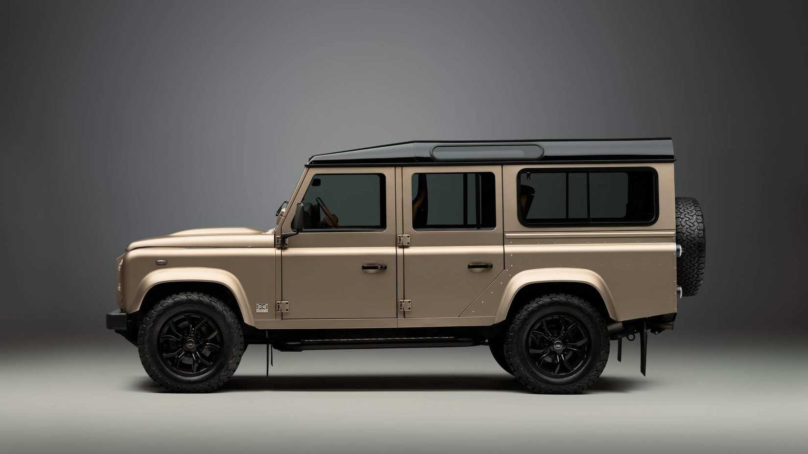 Land Rover Classic Will Give Restored Defenders New Octa Look