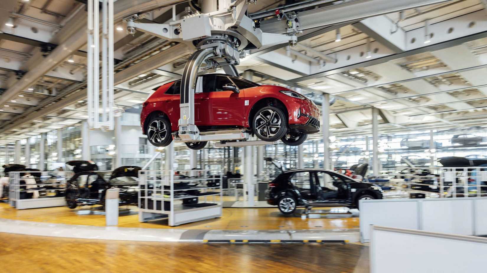Volkswagen Transparent Factory 1