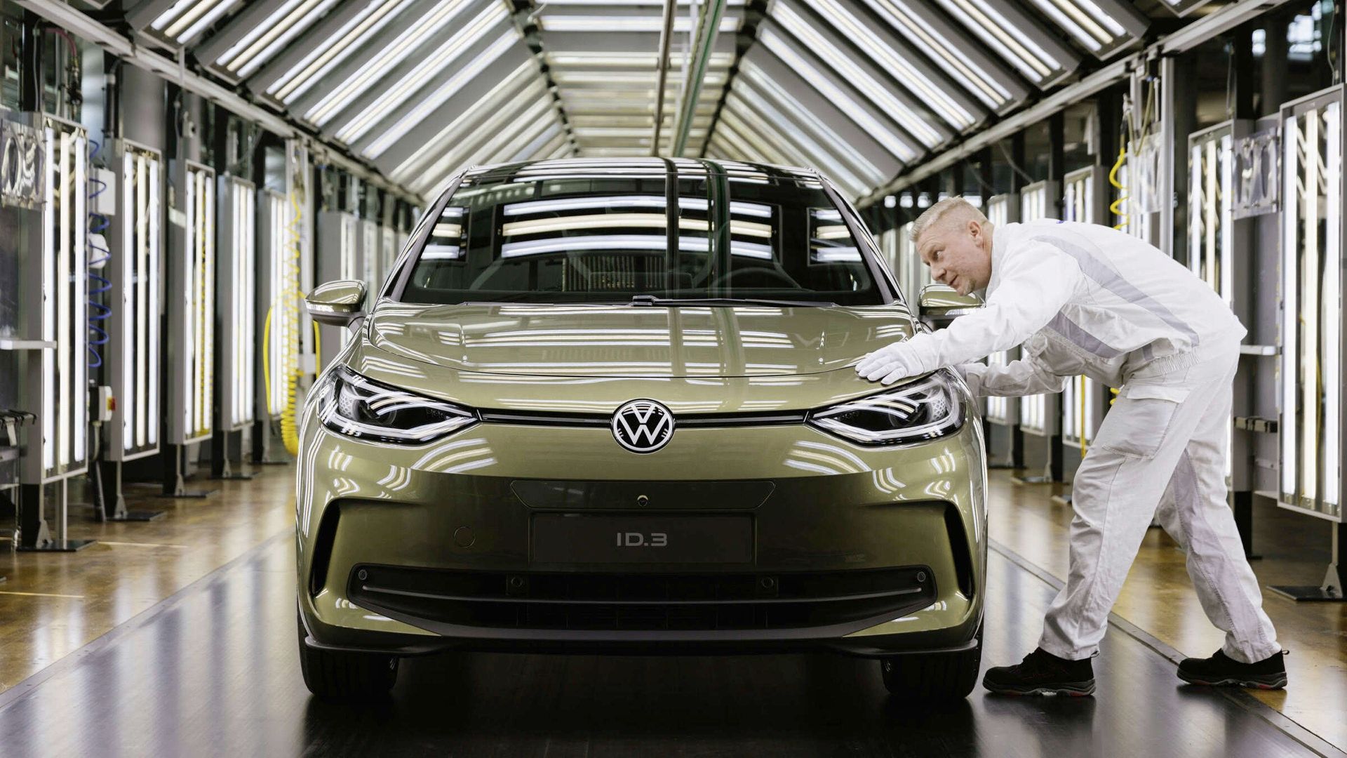 VW Workers Not Happy With $35,000 Offer To Relocate For Work