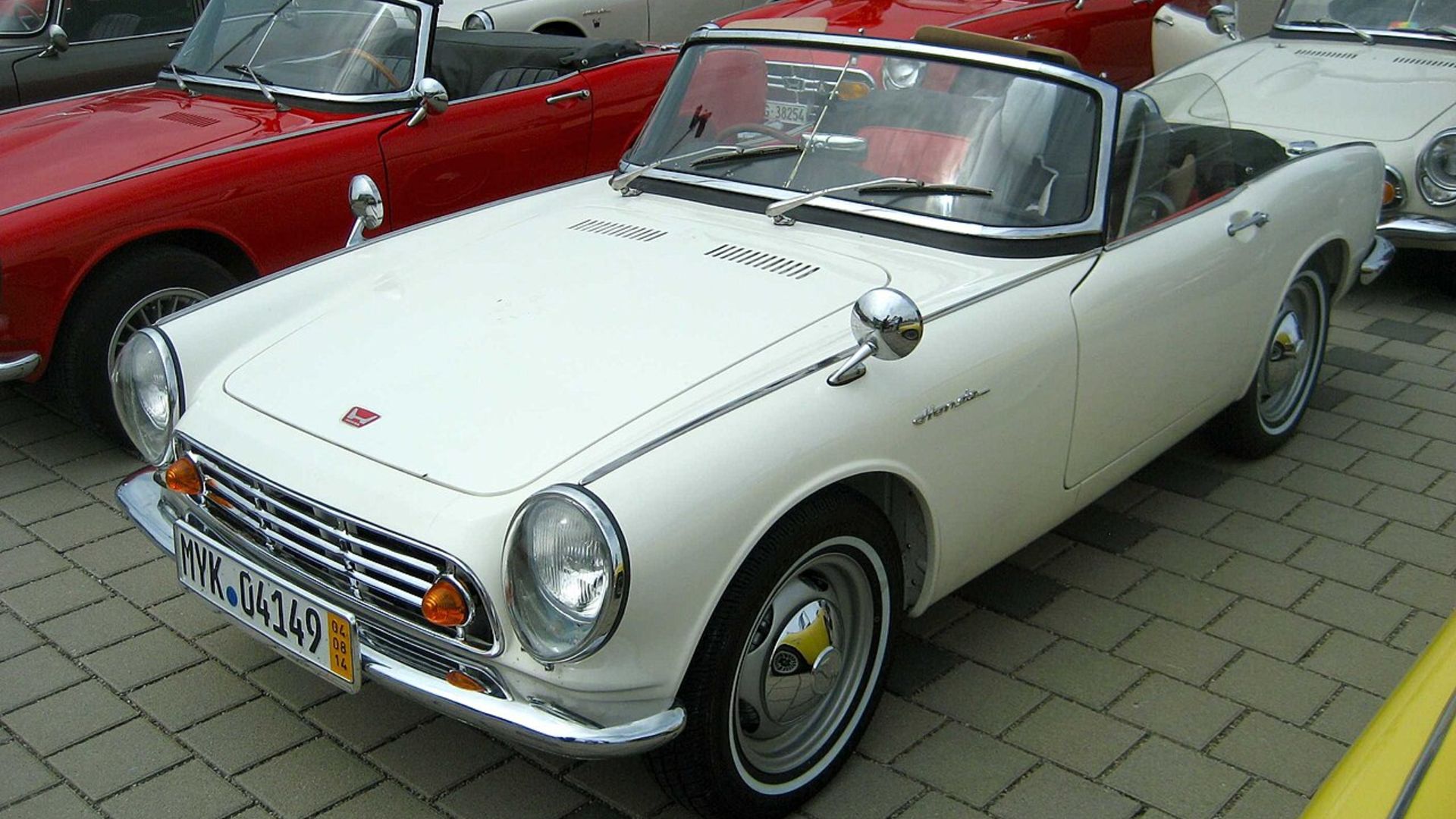 Honda's First-Ever Production Sports Car, The S500, Kicked Off A