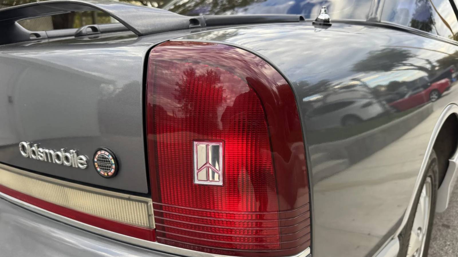 The Oldsmobile Cutlass Supreme International Series Was A Failed Luxury Sedan