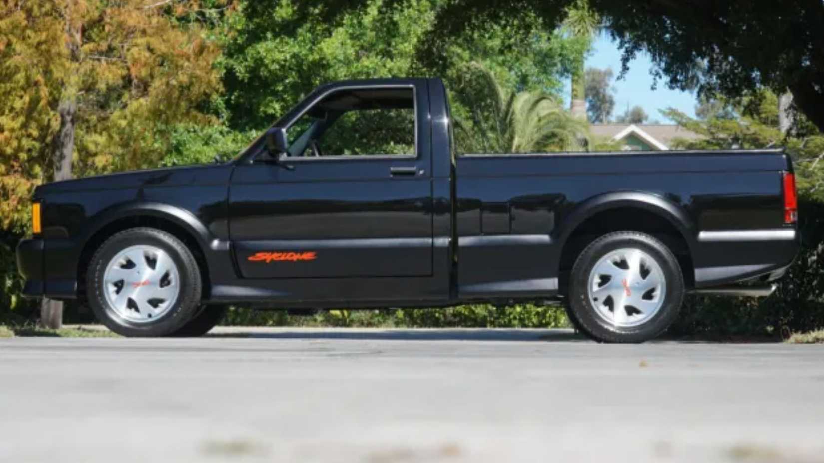 GMC Syclone: The 90s Truck That Outran Ferraris