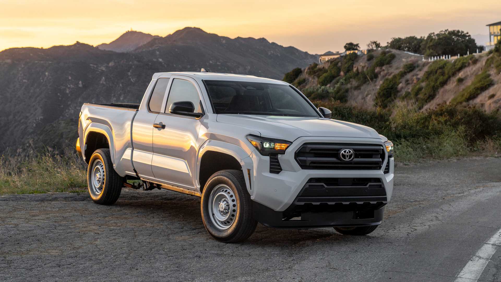 Dford Ranger 2023 Rear View Tacoma MPG Figures: Which Toyota Truck Is Most Frugal?