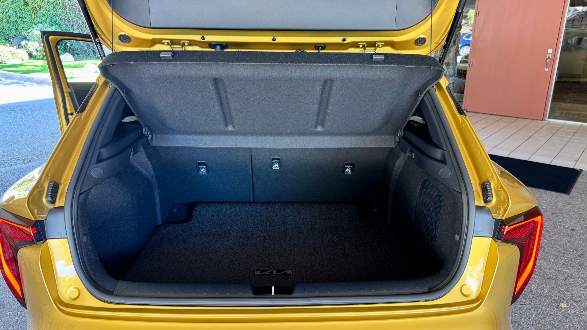 59.3 cu ft of cargo space with the K4 Hatchback's rear seats folded