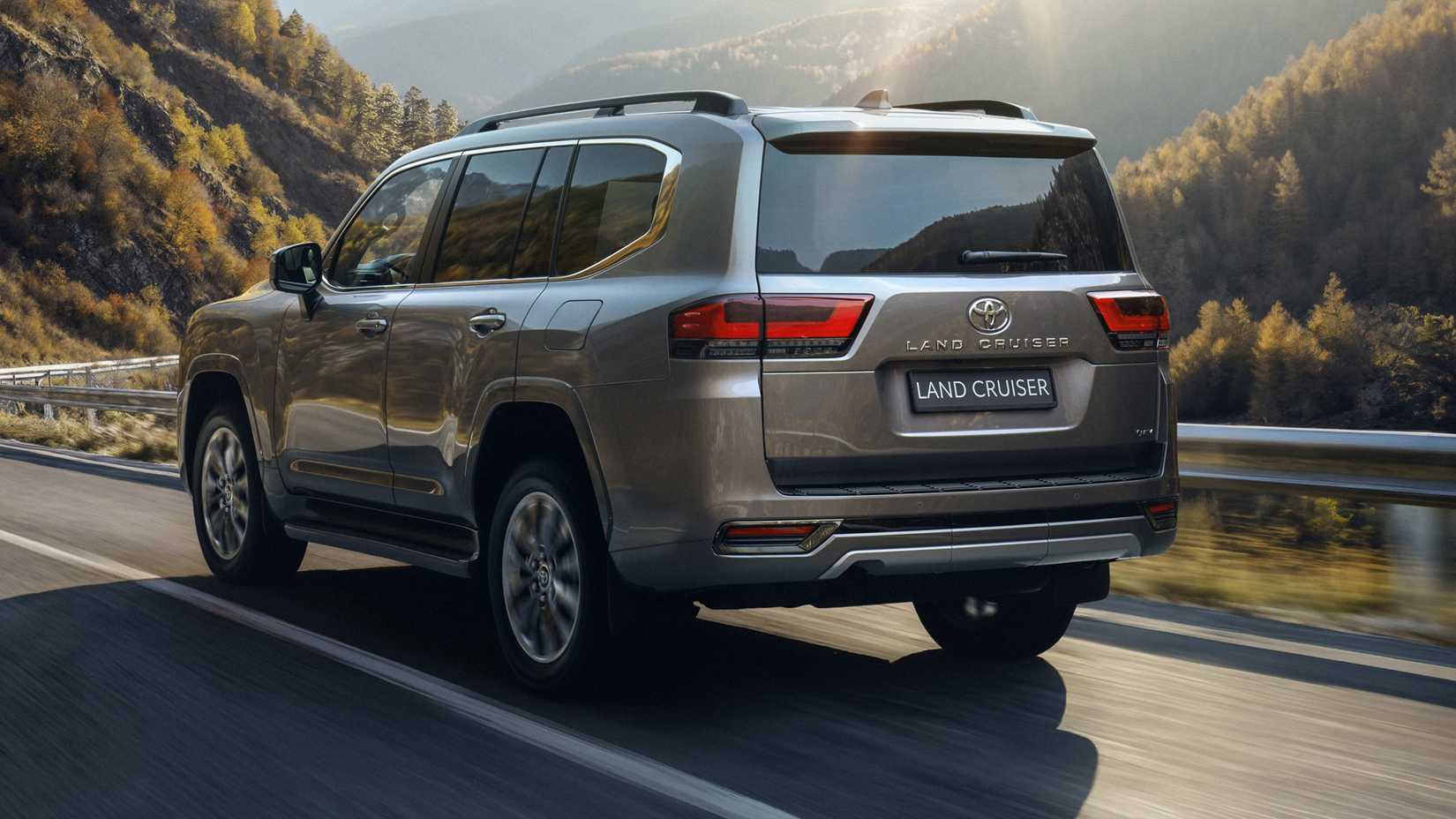 2026 Toyota Land Cruiser 300 Hybrid Rear 3/4 View