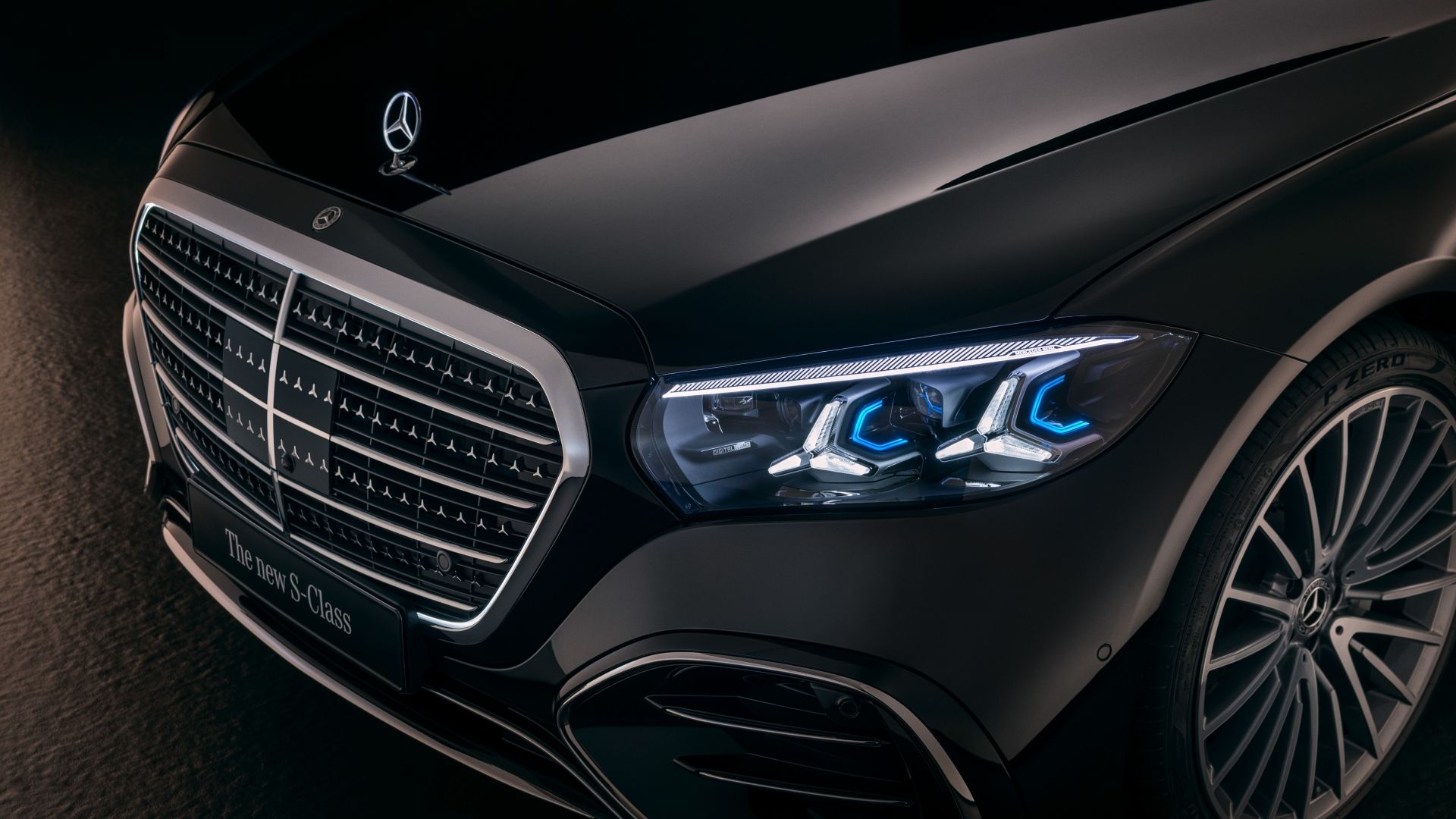 2027 Mercedes-Benz S-Class Debuts: MBUX Hyperscreen, Flat-Plane V8, And More