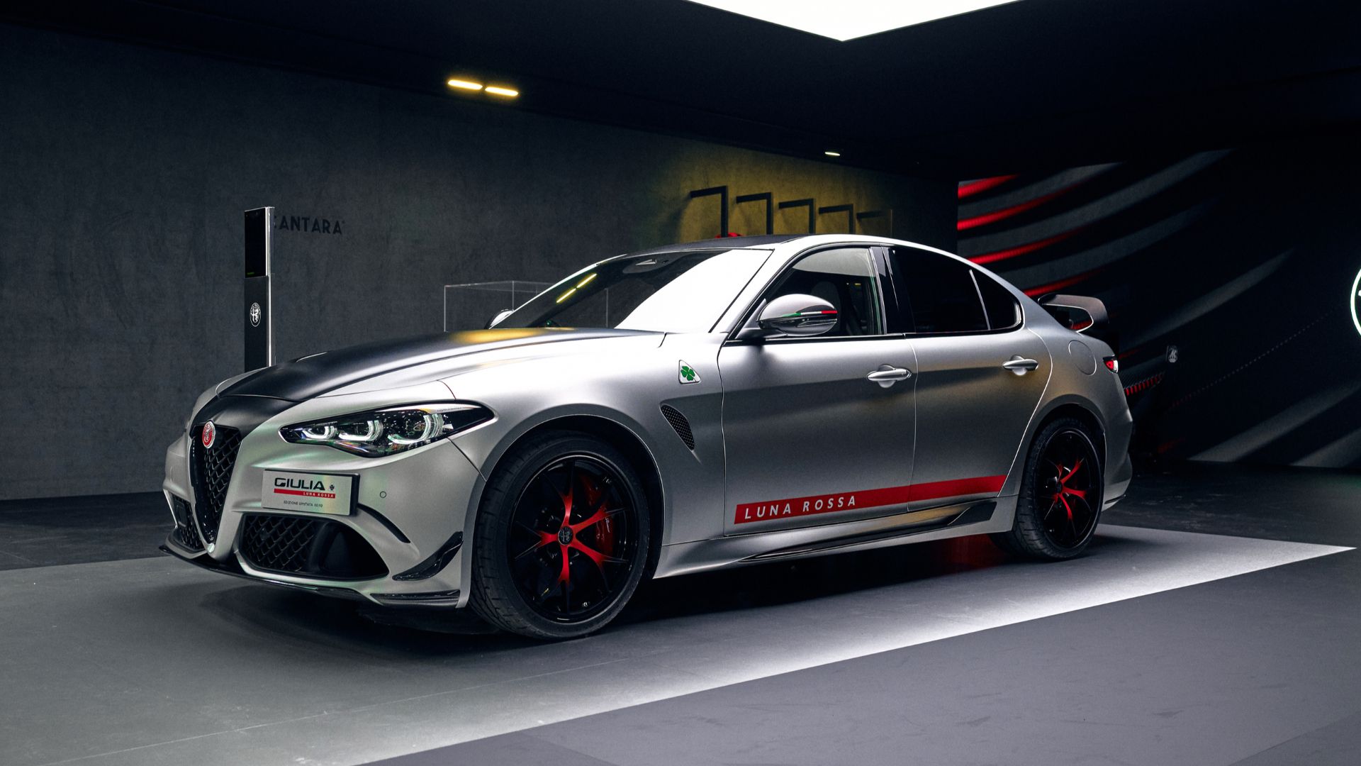 Alfa Romeo Debuts Ultra-Rare Special Edition Giulia Quadrifoglio